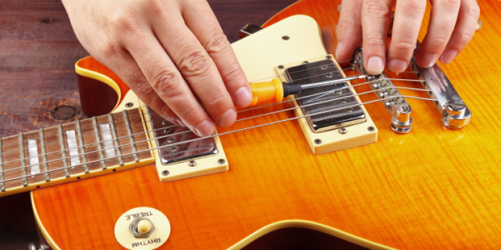 The setup of your guitar (pt. 4) - Setting the intonation﻿.